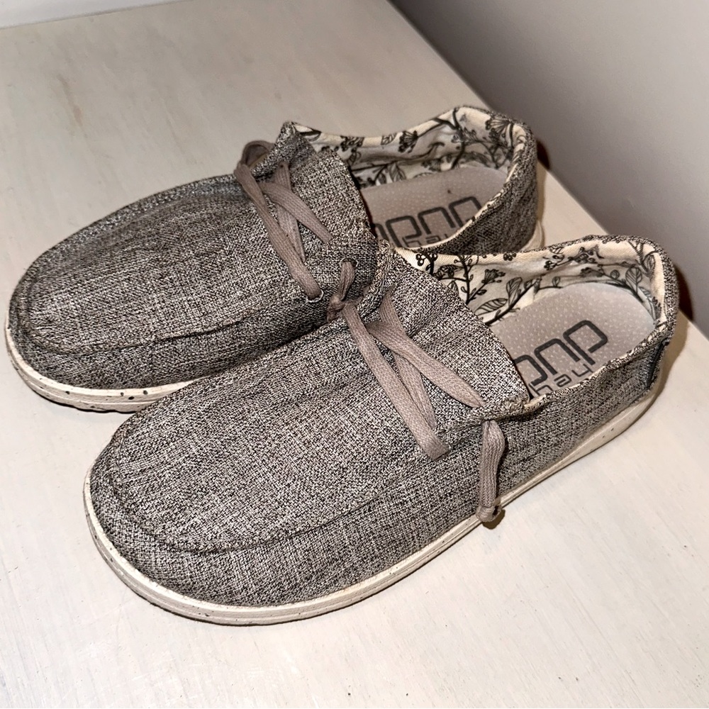 HEY DUDE Ladies Wendy Linen Iron Shoe